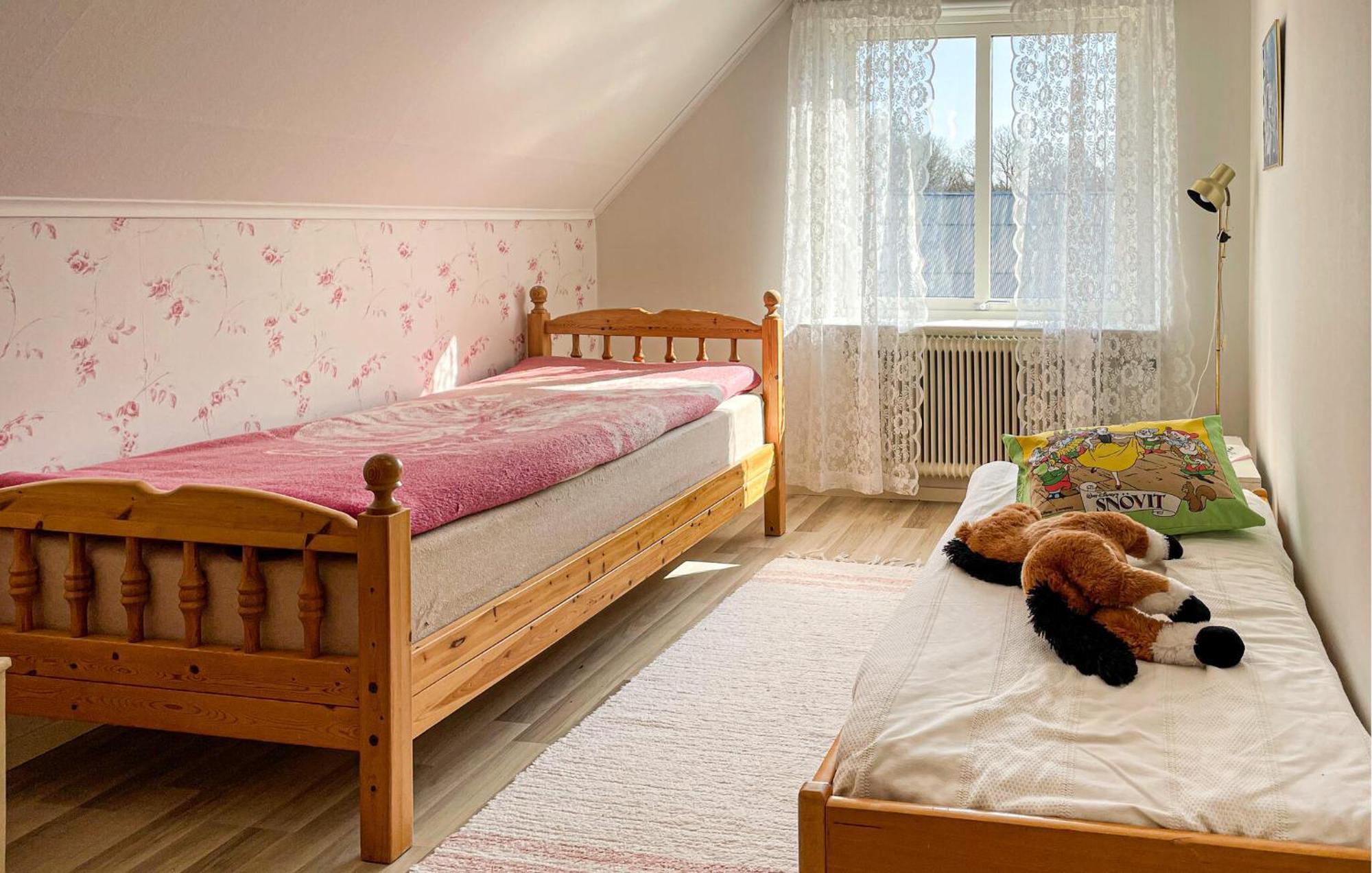 Amazing Home In Mjoebaeck Mjoback Екстер'єр фото