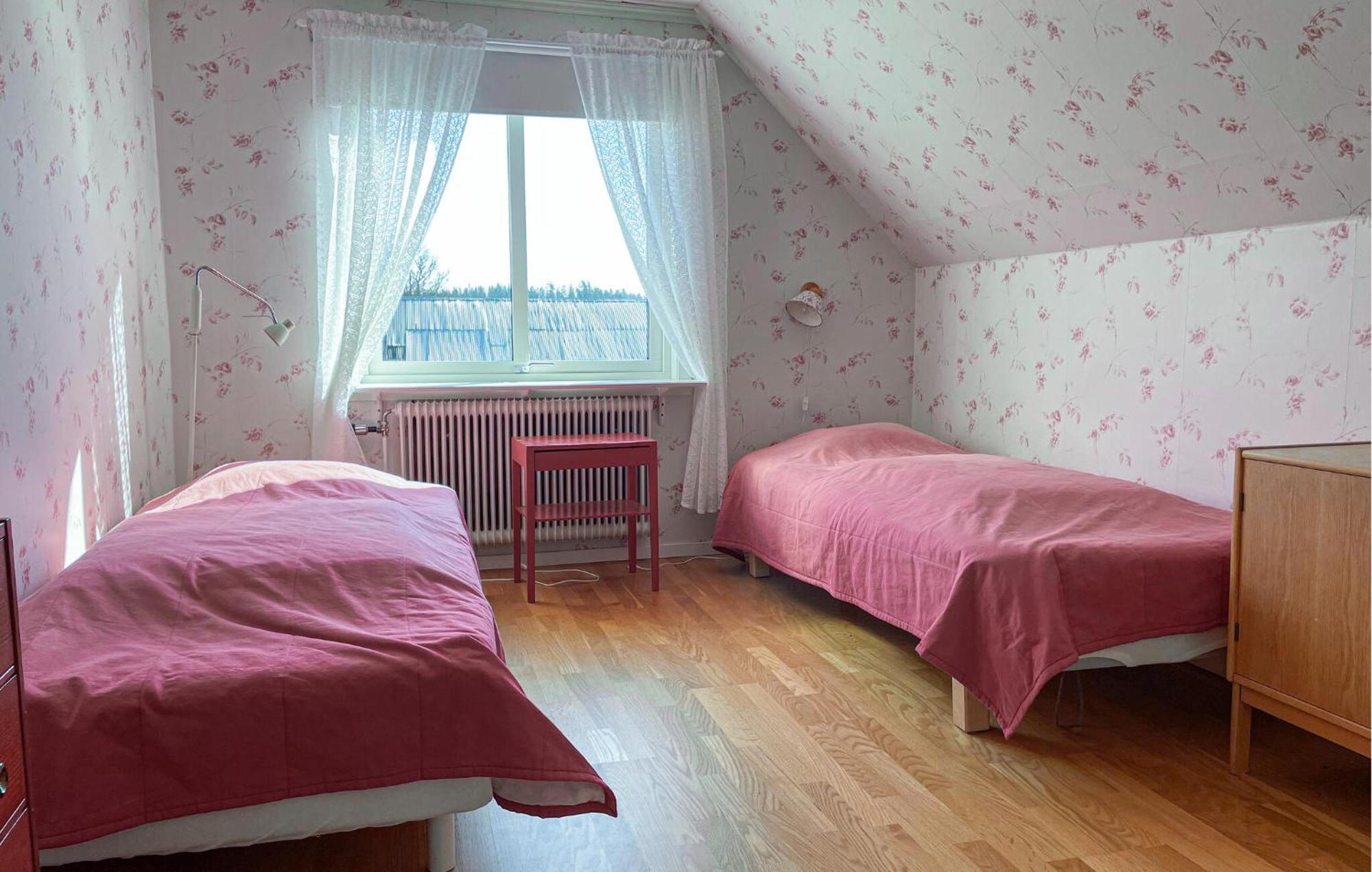 Amazing Home In Mjoebaeck Mjoback Екстер'єр фото
